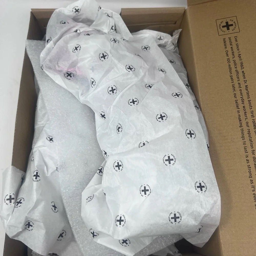 NWB! Dr.Martens Clash Pink Loud Leopard Smooth 1460 Lace Up Boots US 6/EU 37 - Picture 6 of 6